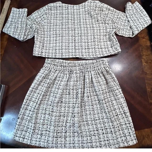 SHEIN CURVE Tweed Jacket & Skirt Set With Button Design On The Skirt 0XL - Picture 5 of 7